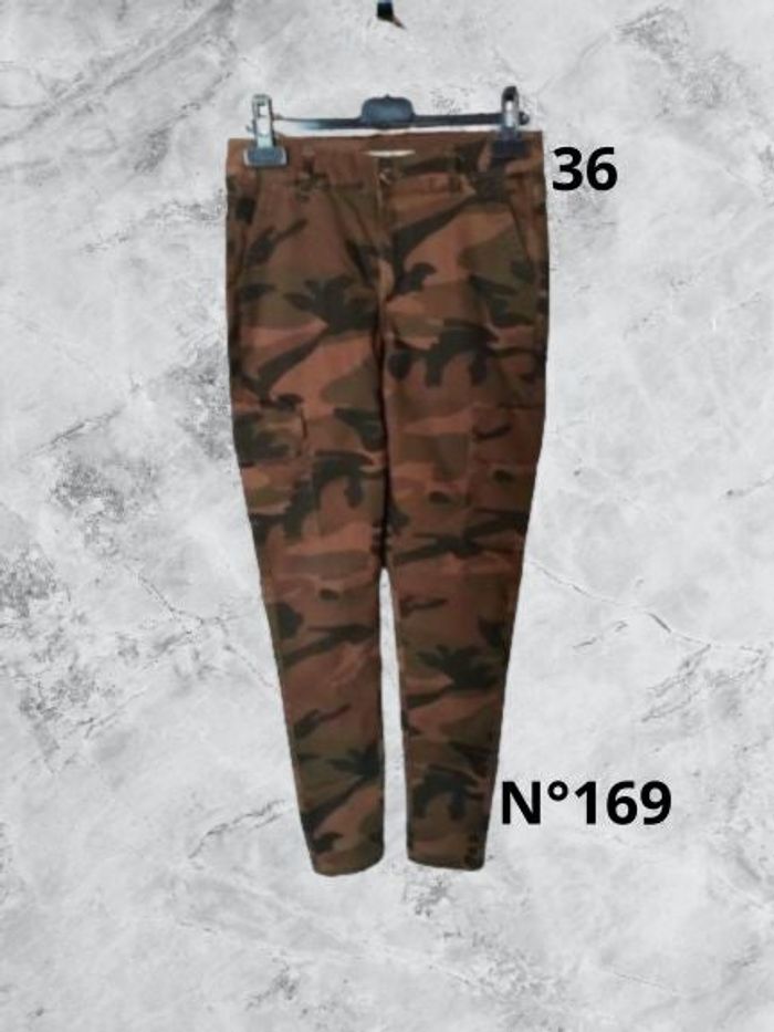 N°169 Pantalon militaire T36. Denim Co.