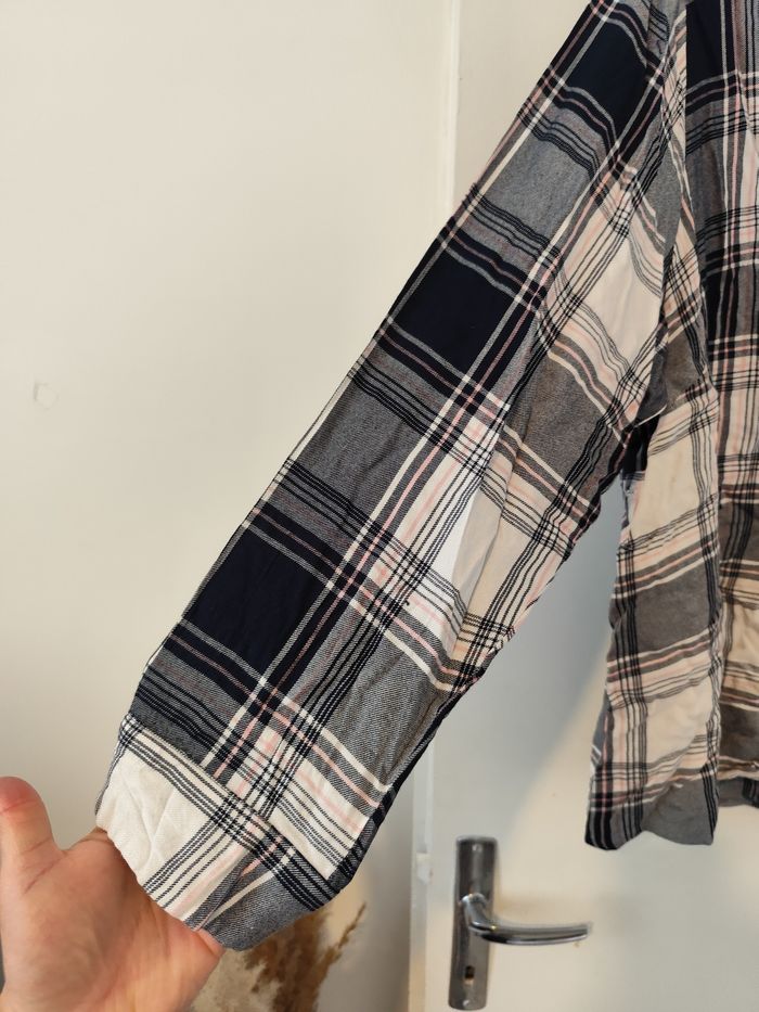 Chemise à carreaux fluide Taille 54
Kiabi - photo numéro 4