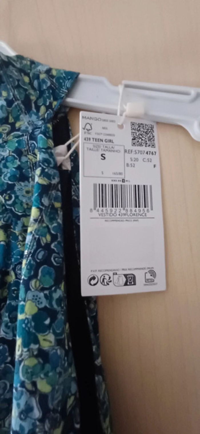 Robe courte mango taille 14 ans = 165 cm. Neuve avec étiquette - photo numéro 2
