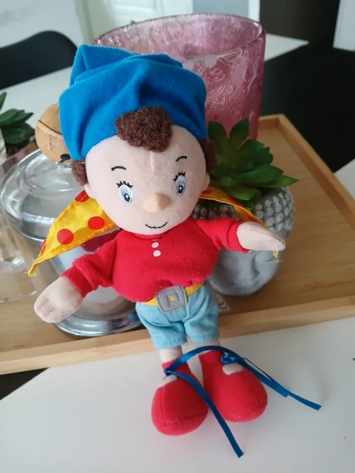 Péluche doudou Oui oui 🎉🎁 - photo numéro 3