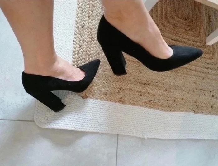 Escarpins noirs - photo numéro 2