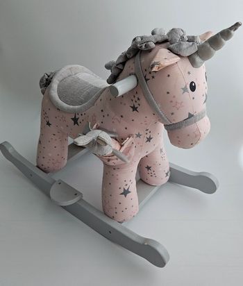 🦄 Cheval à Bascule Licorne Haut de Gamme - Dès 9 Mois - Doudou Inclus