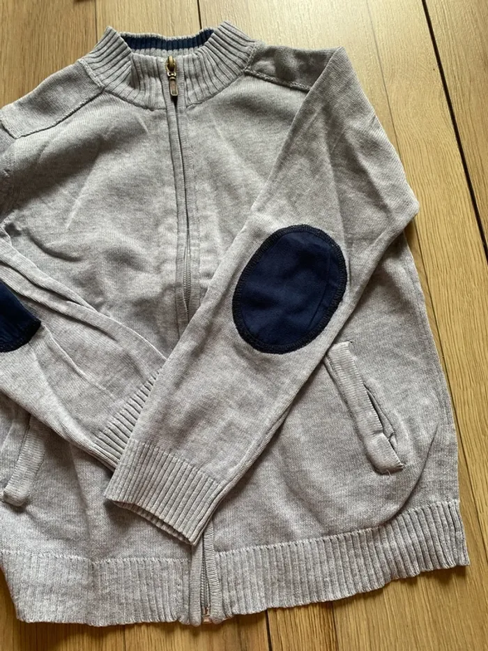 Gilet zippe gris 5 ans - photo numéro 2