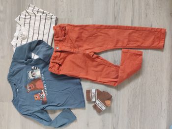 Ensemble 3 pièces Tape à l'oeil et C&A Taille 3-4 ans + chaussettes