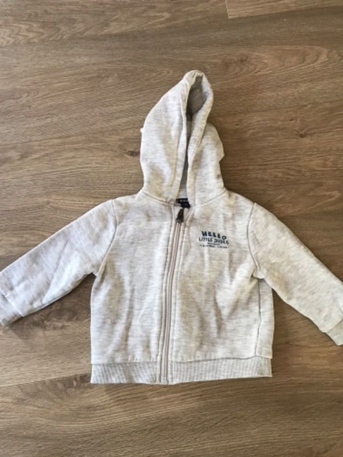 Veste à capuche