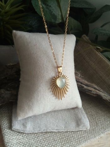 Collier coeur soleil pierre naturelle d'aquacalcedoine