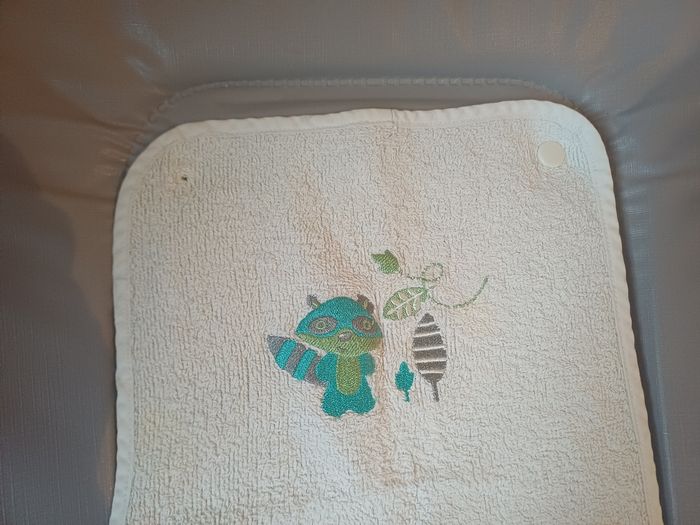 Matelas à langer + 3 protections - photo numéro 10