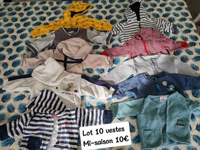 Lot 10 vestes mi saison 6 mois