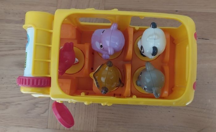 Les petits apprentis le bus des aventures + 5 personnages LeapFrog - photo numéro 4