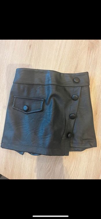 Jupe short simili cuir