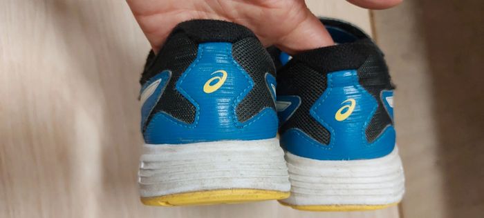 Asics 33,5 enfant - photo numéro 4