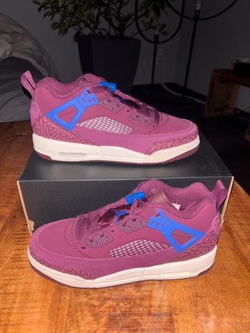 Baskets Jordan P.38,5 Neuves unisex