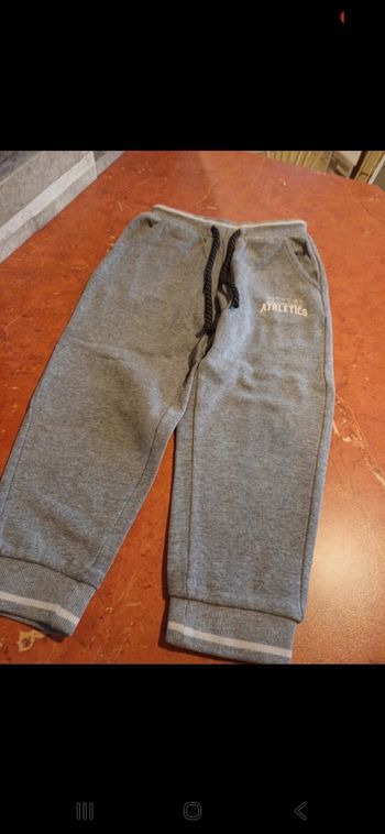 Jogging garçon taille 4 ans