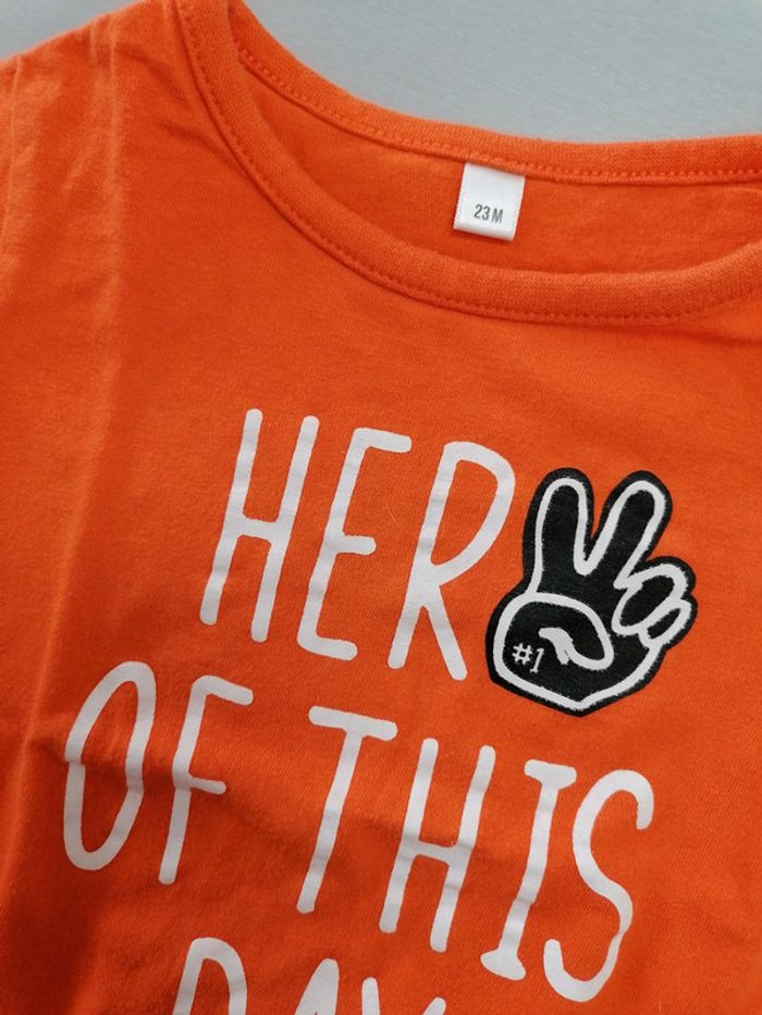 Tee-shirt (lot x2) carrefour, 23mois. etat neuf. - photo numéro 4