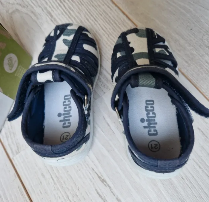 Sandales chaussons chicco taille 21 - photo numéro 2