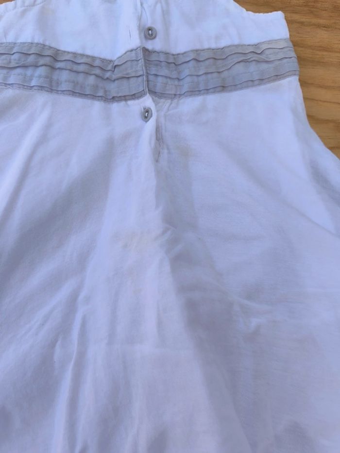 Belle robe taille 3 ans en bon état - photo numéro 4