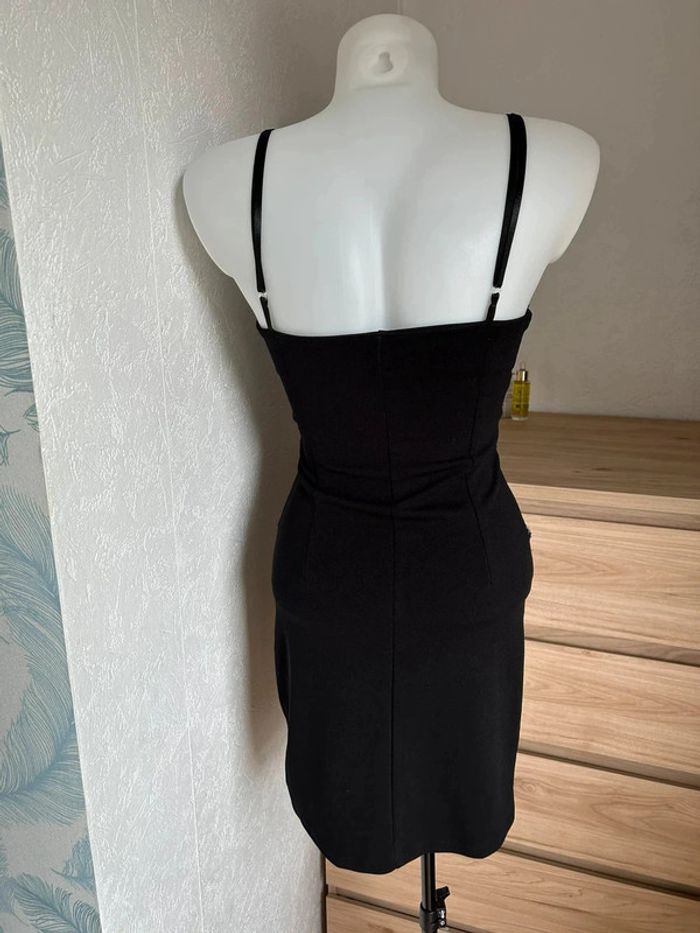 🎉 Robe noire à sequins scintillants 🎉 - photo numéro 5