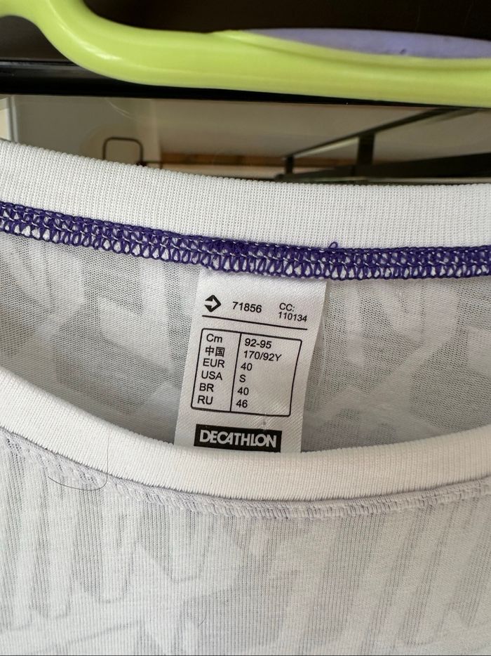 Haut de sport - Taille 40 - photo numéro 3