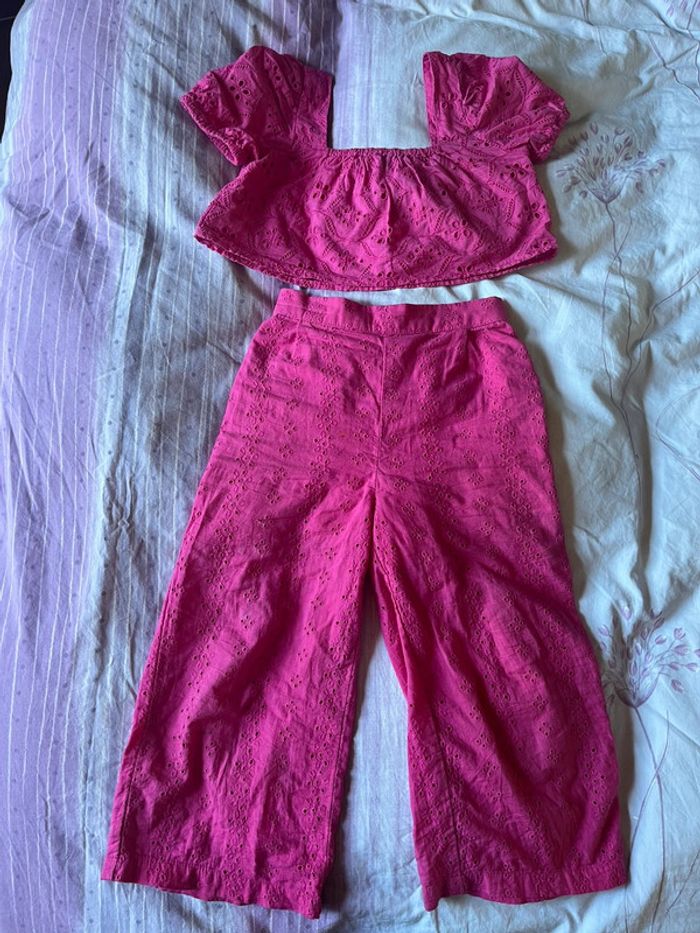 Ensemble brodé rose - photo numéro 2