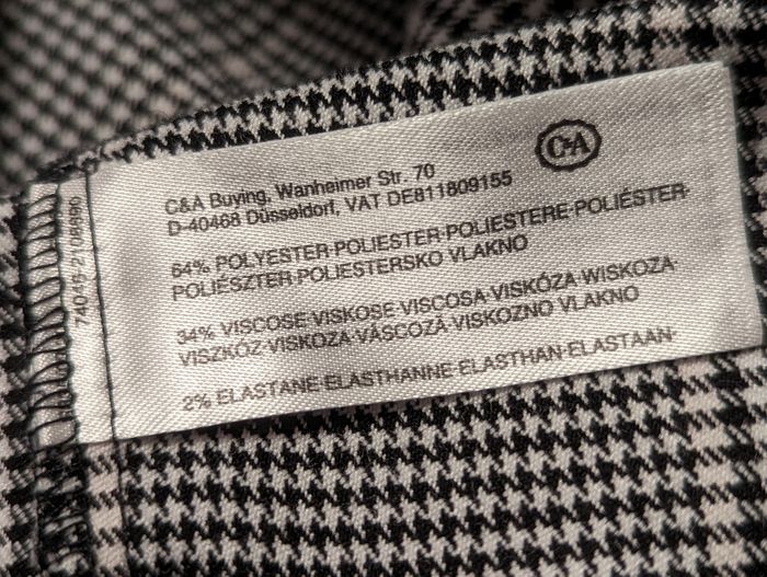 Robe fille 8-9 ans effet rétro très bon état , 134 cm
C&A - photo numéro 6