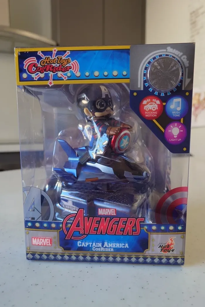 Figurine Hot Toys Cosbaby Cosrider Marvel Avengers Captain America (Exclu Disney US)