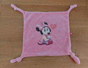 Doudou plat carré Minnie Disney
