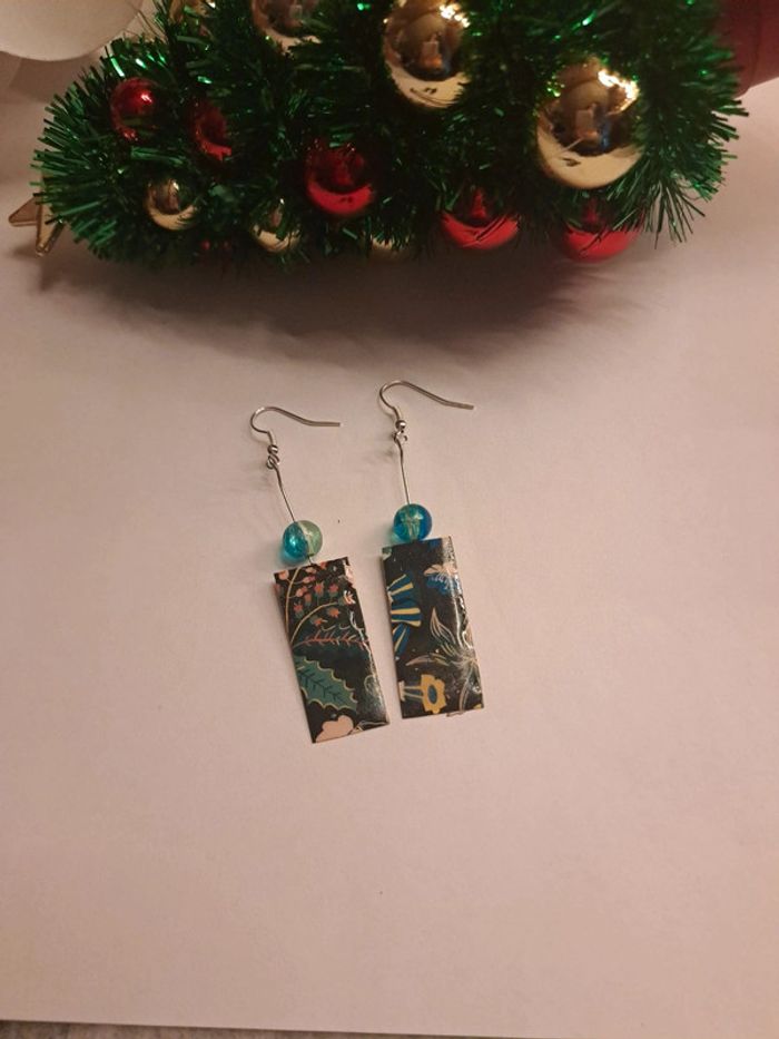 Boucles d'oreilles pendante multicolore légère