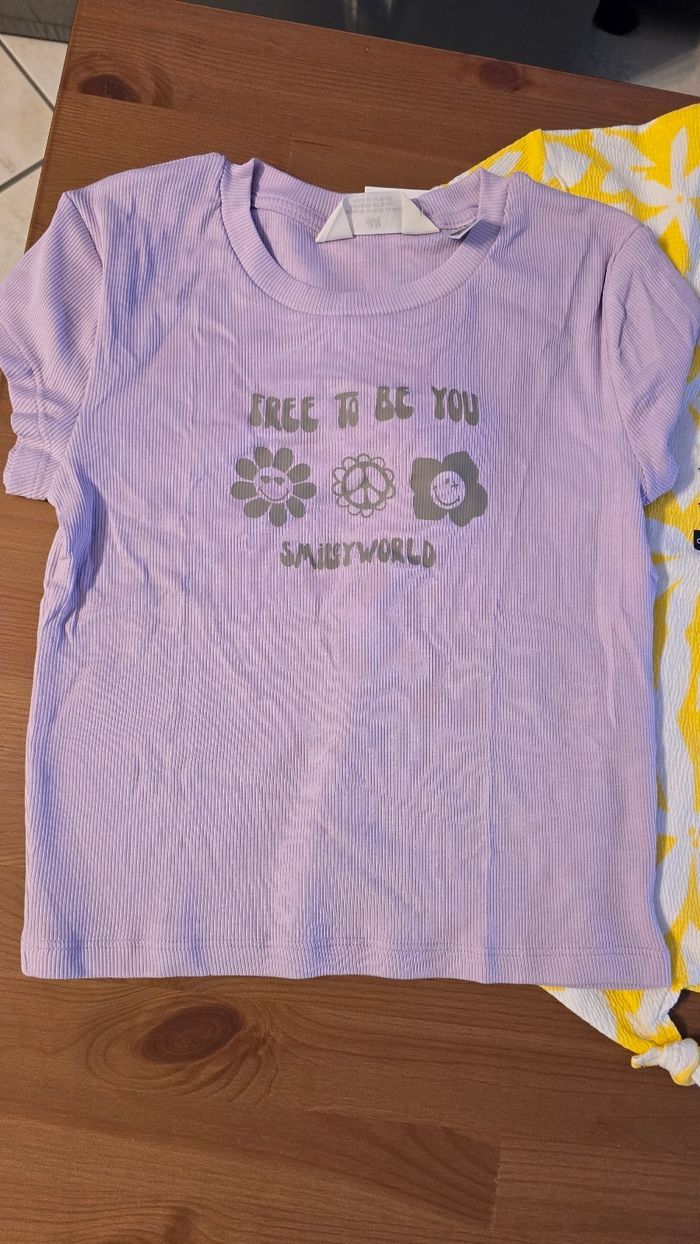 neufs (non portés) 🏷🥰😍 teeshirts mc 12 ans fille 😍🥰 - photo numéro 3