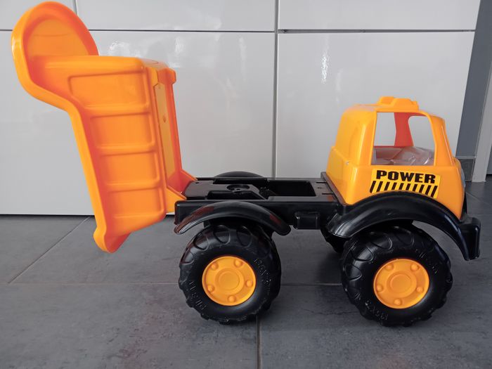 Camion orange XL Power neuf - photo numéro 2