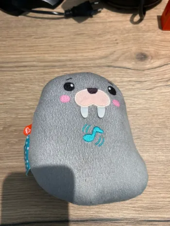 Morse peluche qui vibre