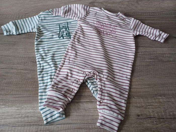 Lot 2 pyjamas sans pied