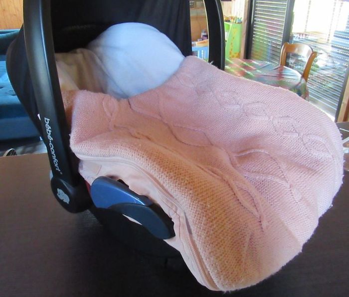 Chancelière tricot doublée polaire pour siège-auto coque / cosy Vertbaudet