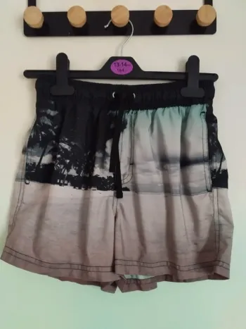 Short de bain taille XXS/12 ans