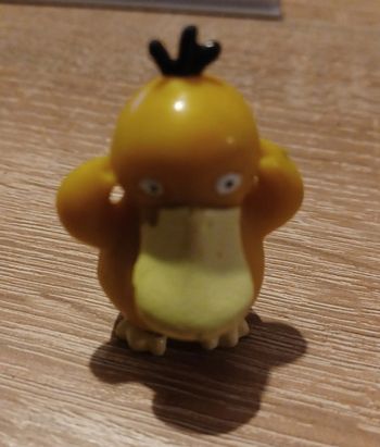 Figurine psyduck
