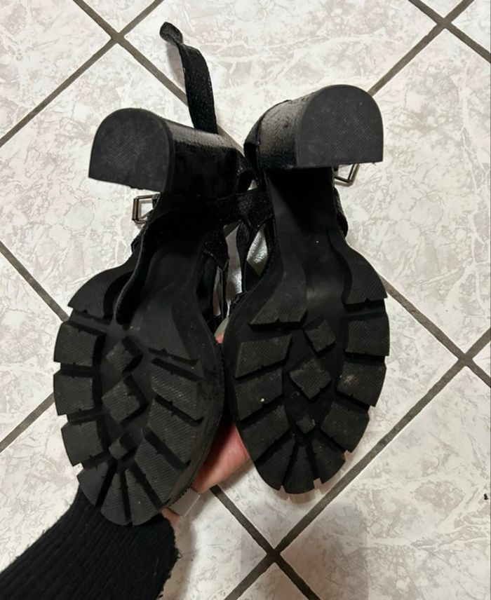 Chaussures à talons noires – Sergio Todzi – Pointure 40 - Très bon état - photo numéro 4