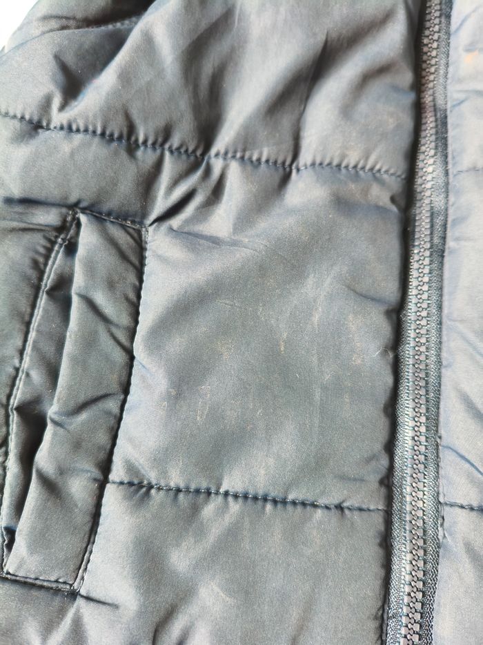 Veste doudoune sans manche à capuche Disney avec logo mickey Taille 23 mois - photo numéro 6