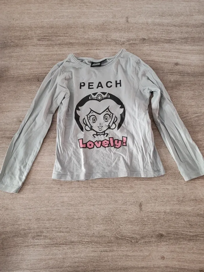 T-shirt peach