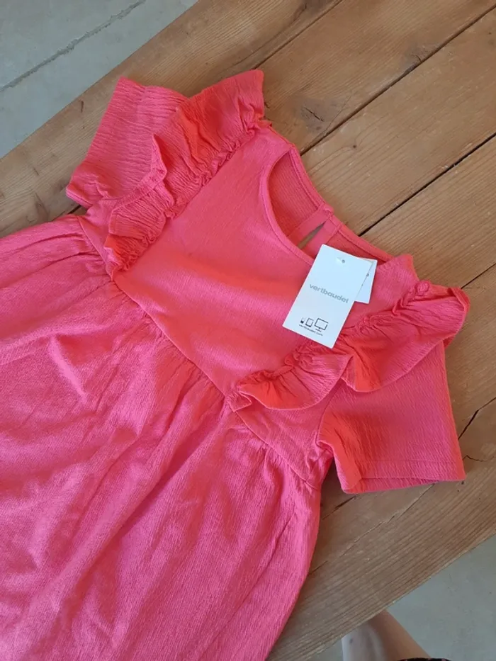 Robe neuve Vertbaudet - photo numéro 2