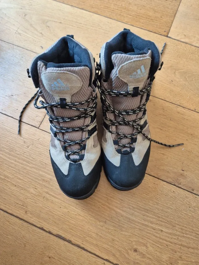 Adidas bottes randonnée homme