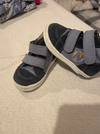 Chaussures cuir Noël 19 neuves