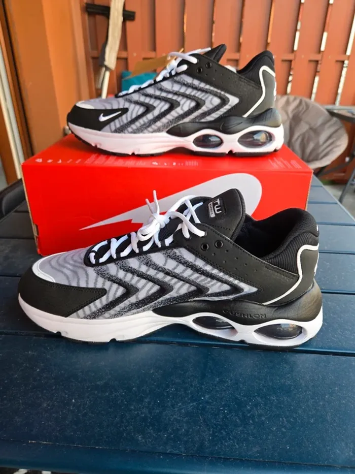 Nike air max tw homme taille 48,5 neuves gris noir - photo numéro 3