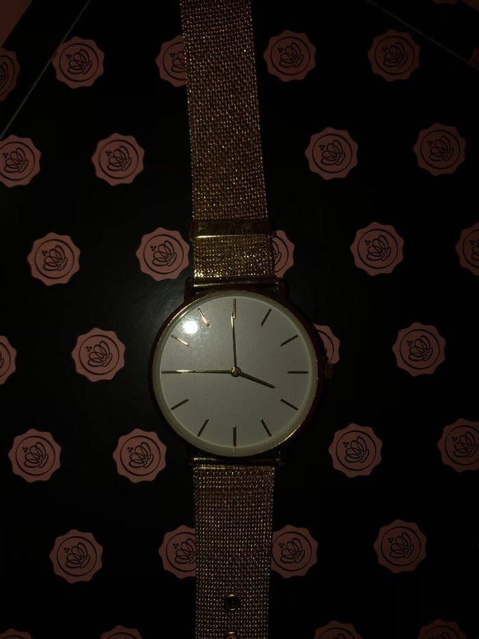 Montre femme doré - photo numéro 2