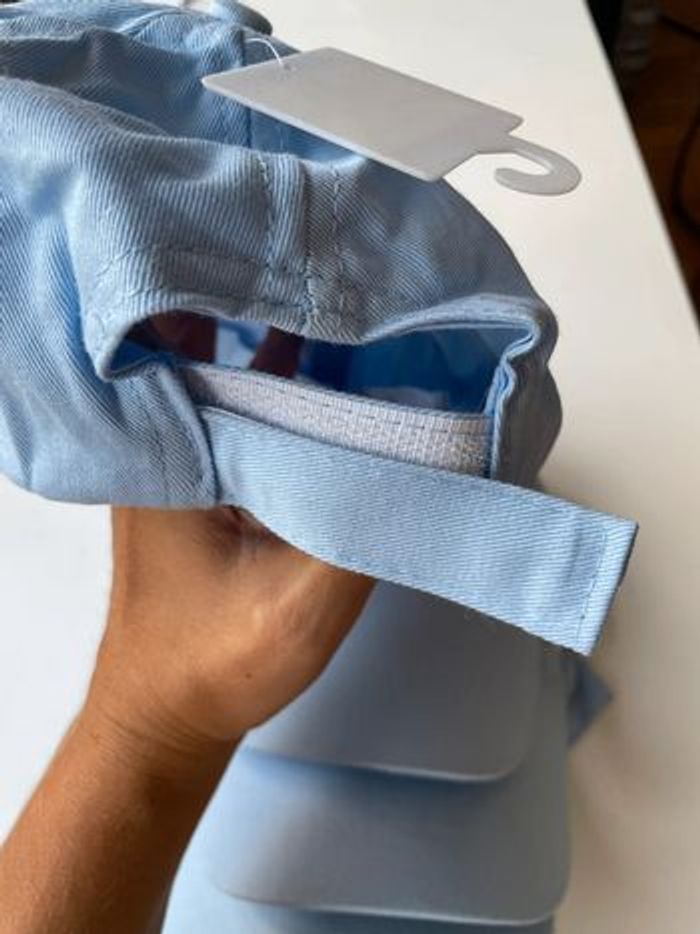 5 casquettes bleu identiques taille 57 en coton - photo numéro 3