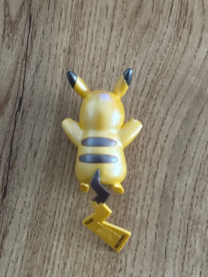 Lot figurine Pokémon Pikachu - photo numéro 3