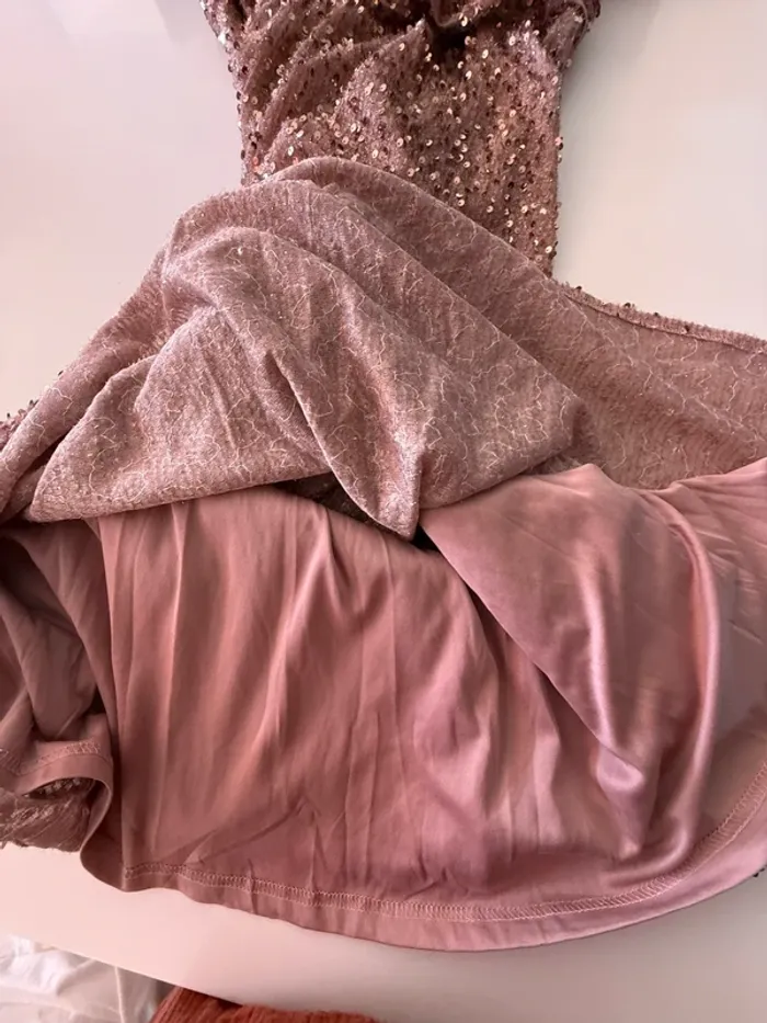 Robe de soirée longue à sequins - photo numéro 8