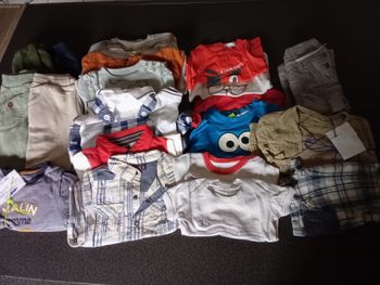 Lot Vêtements d'été 12 mois