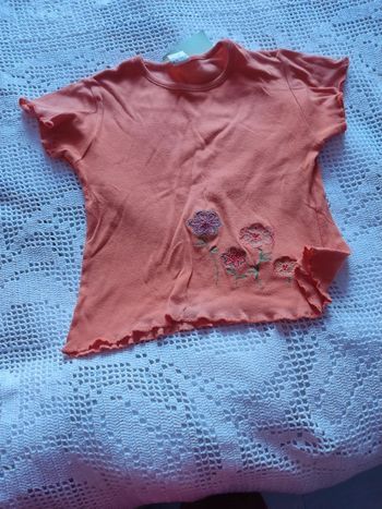 Tee shirt orange brodé 8 ans