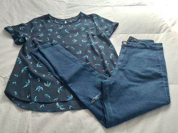 Jean skinny troué et blouse