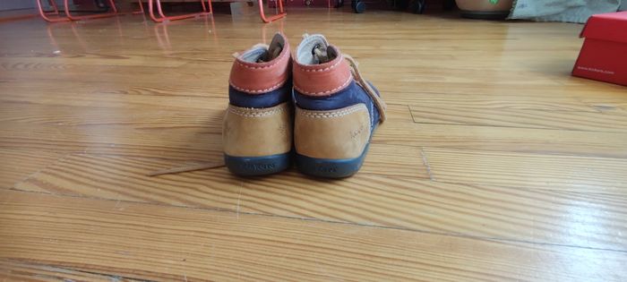 Chaussure Kickers pour fille taille 25 - photo numéro 3