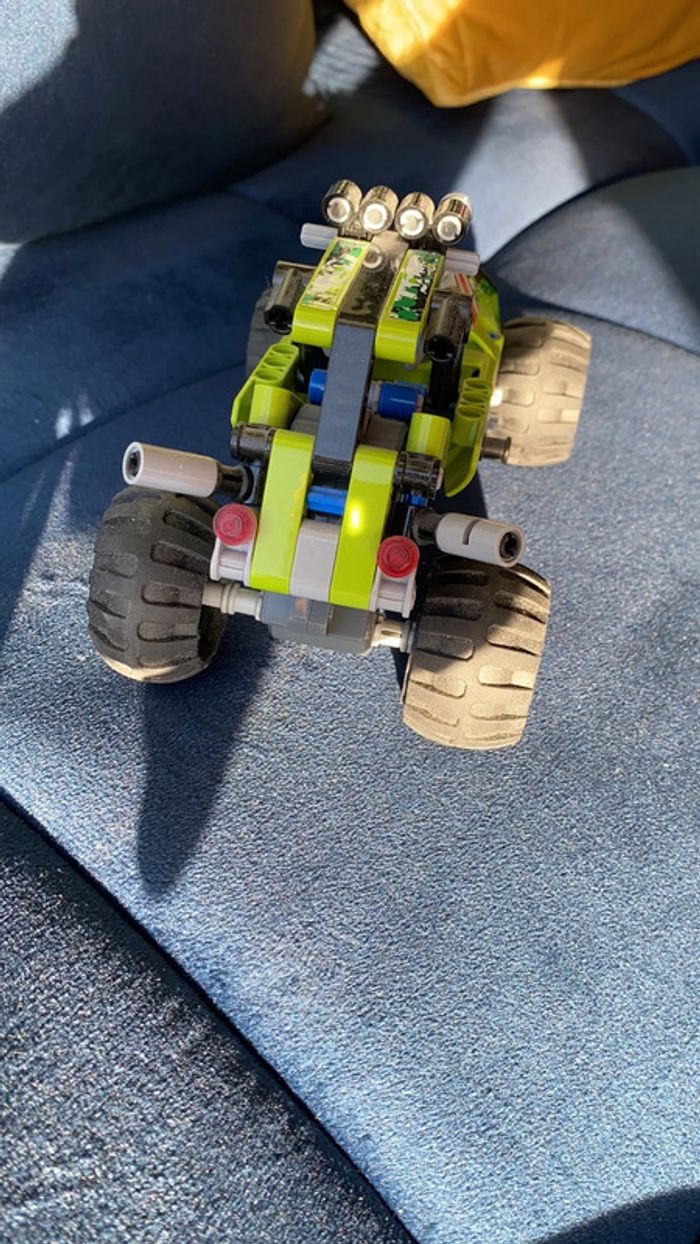 Voiture lego - photo numéro 3